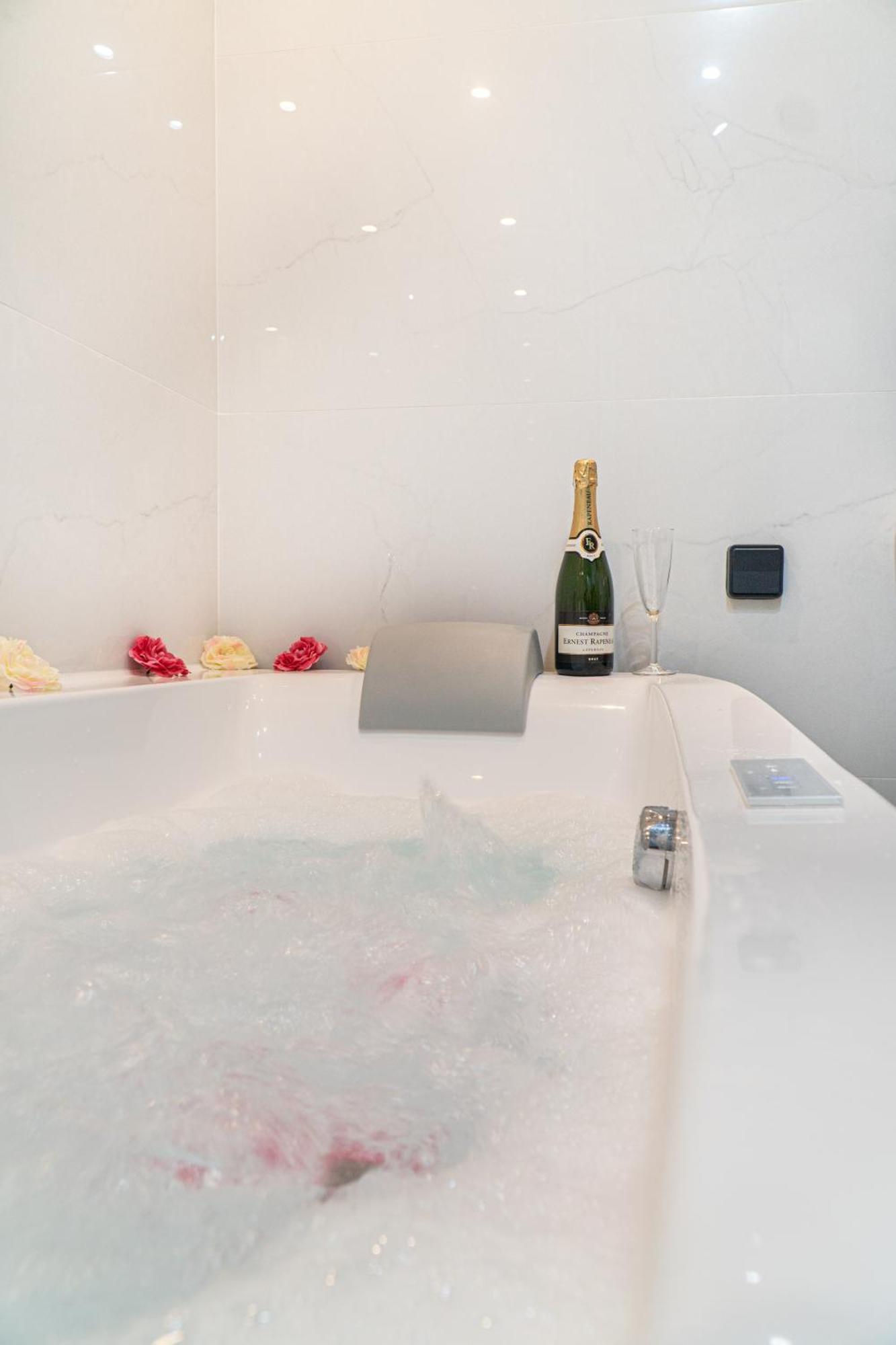 Paradise+ With Jacuzzi In The Heart Of Athens! Eksteriør bilde